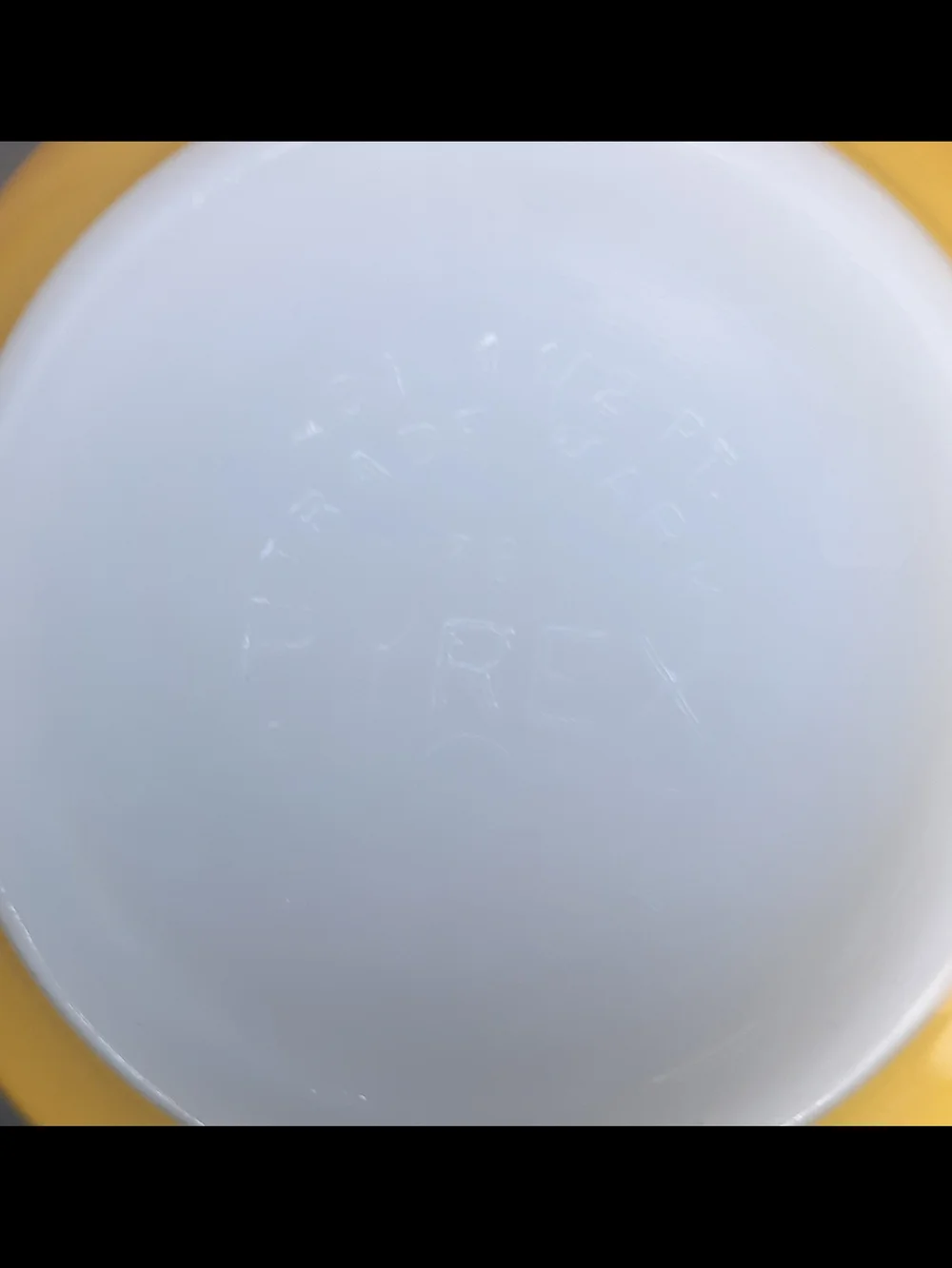 Pyrex Butter Yellow 401 Mixing Bowl - NOT Verde Yellow